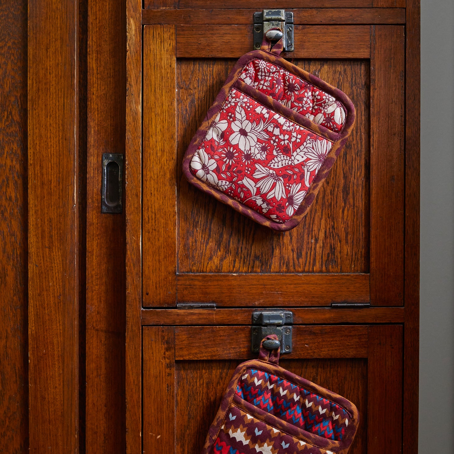 Evette Pot Holder Set